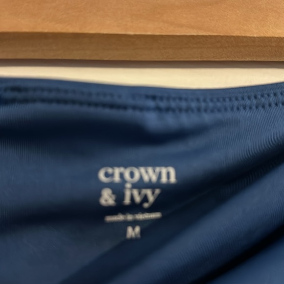 Crown & Ivy Scalloped Skort NWT - Medium - Picture 2 of 5